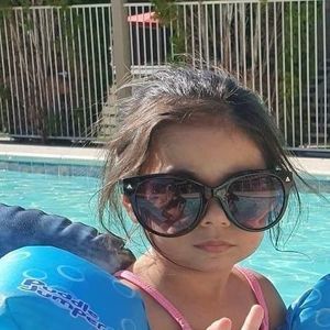 Meet your Posher, Florence